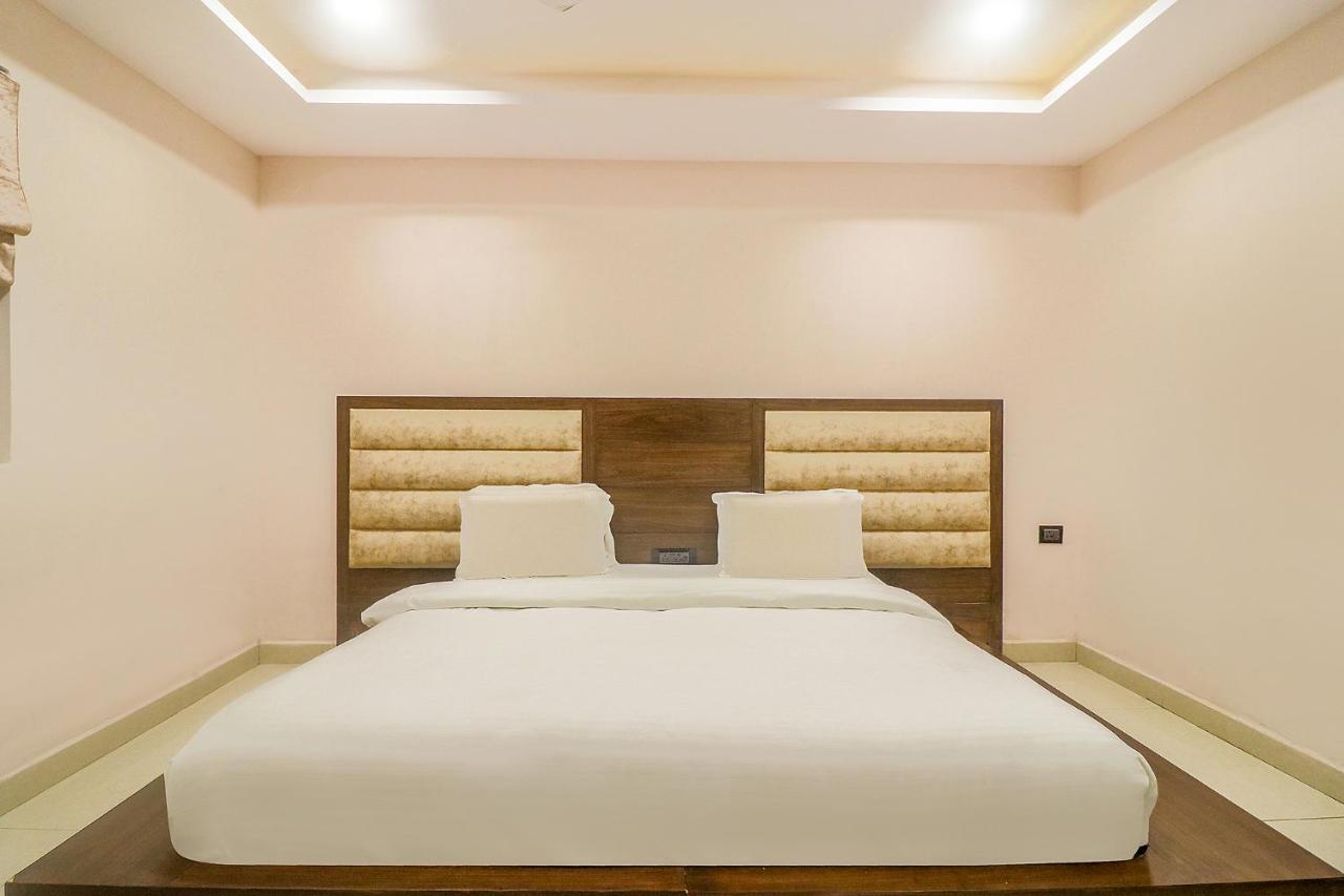 Fabhotel Mid Town Grand Панчкула Екстериор снимка
