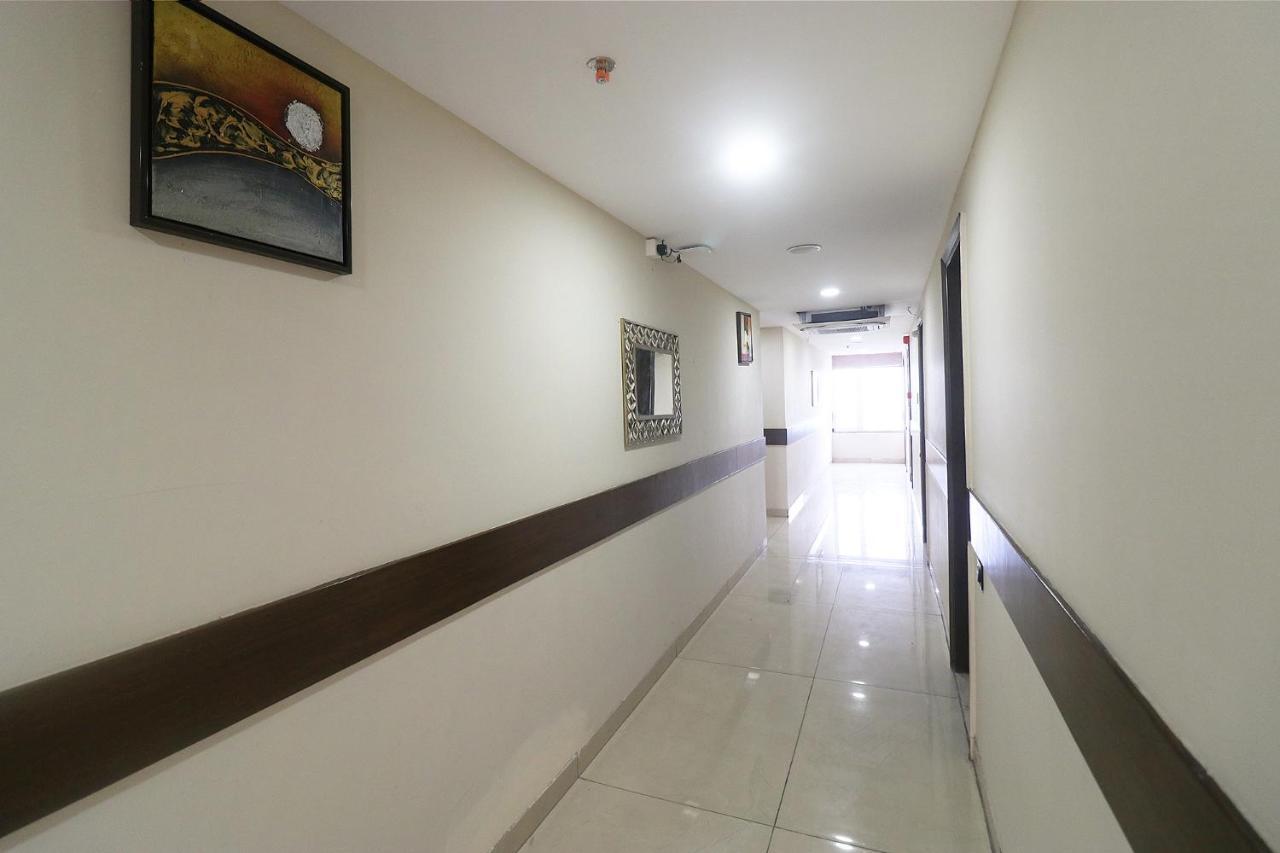 Fabhotel Mid Town Grand Панчкула Екстериор снимка
